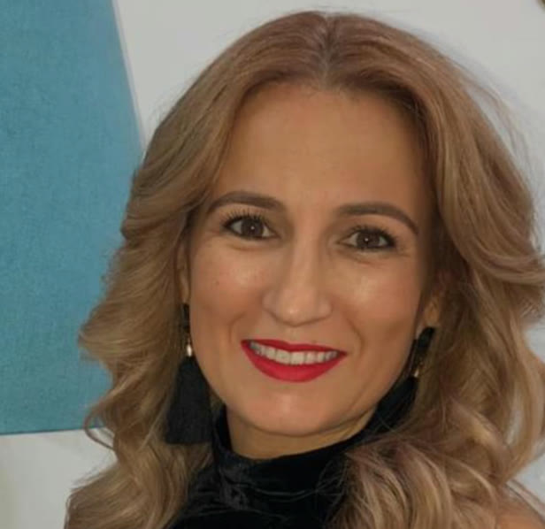 Transformação de cabelo feita no salão Rosani