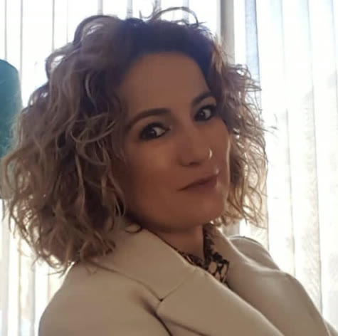 Transformação de cabelo feita no salão Rosani